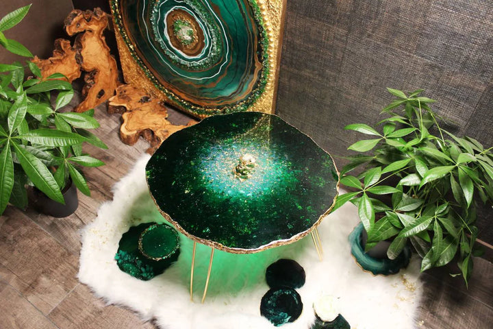 Epoxy resin Green emerald table, resin geode coffee table , irregular round live edge table, decorative bedside table , unique crystal table