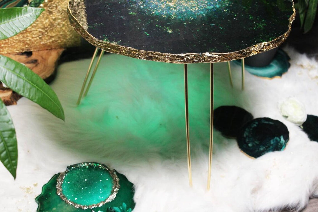 Epoxy resin Green emerald table, resin geode coffee table , irregular round live edge table, decorative bedside table , unique crystal table