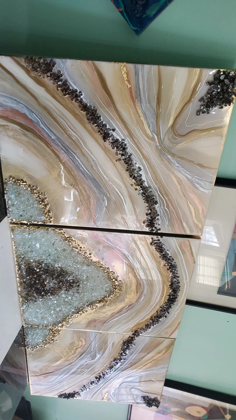 Epoxy resin wall painting / Large resin artwork / Large geode/ resin/ epoxy art / geode art / crystals / gold / abstract art / modern art / glass art / artwork / art